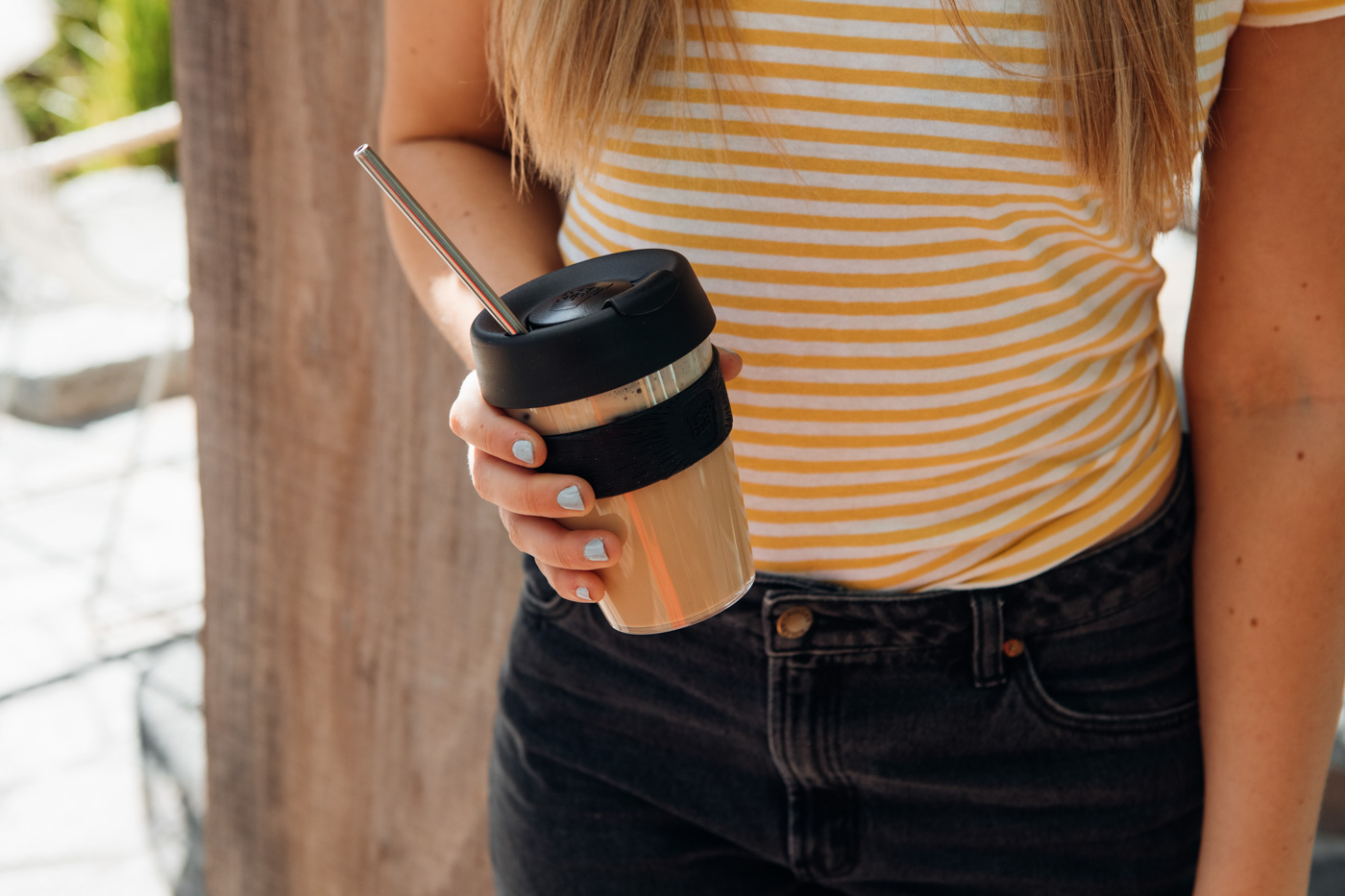 The History of To-Go Coffee and a More Sustainable Future - Life & Thyme