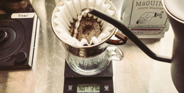 How to Brew Coffee in a Kalita Wave